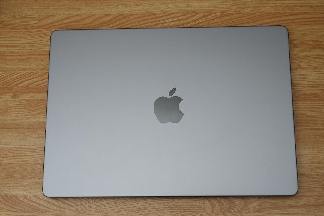 美品 MacBook Pro 14インチ M1 Max / 32GB / 1TB