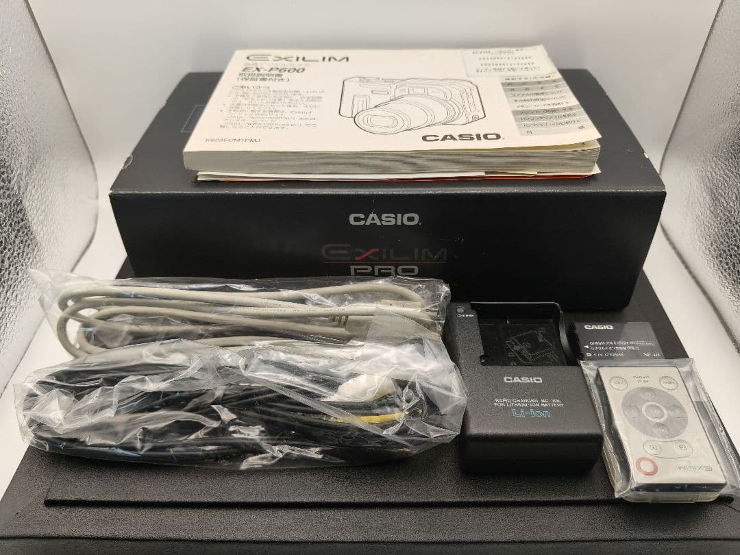 CASIO EXILIM PRO EX-P600 デジタルカメラ【動作確認済】