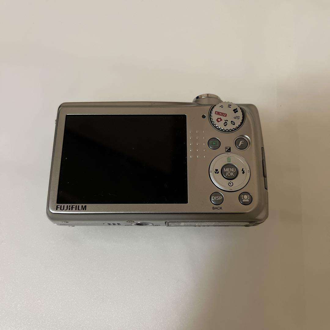 【ジャンク品】FUJIFILM FinePix F70EXR 富士フィルム