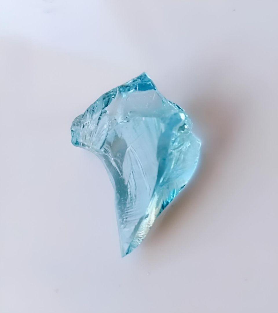 希少 レア アンダラクリスタル エレクトリックブルー 原石