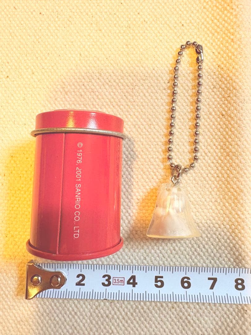 HELLO KITTY コレクターズマスコット缶付き