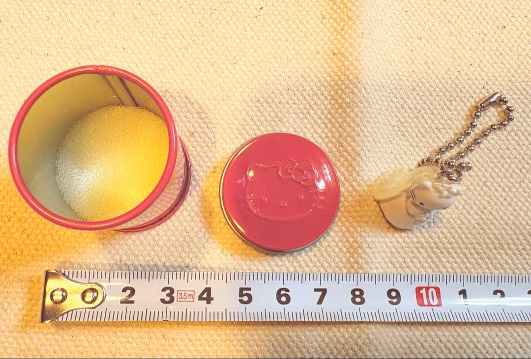 HELLO KITTY コレクターズマスコット缶付き