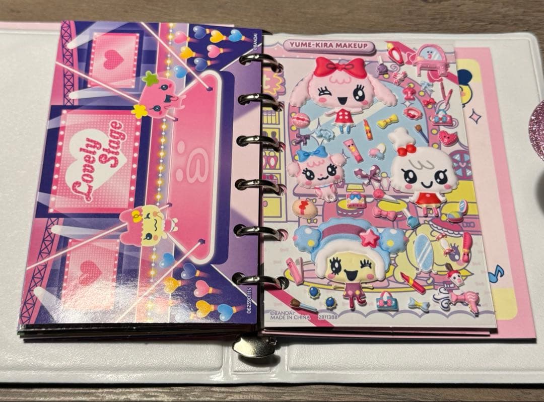 たまごっち　シールバインダー　たまもりしーる付き