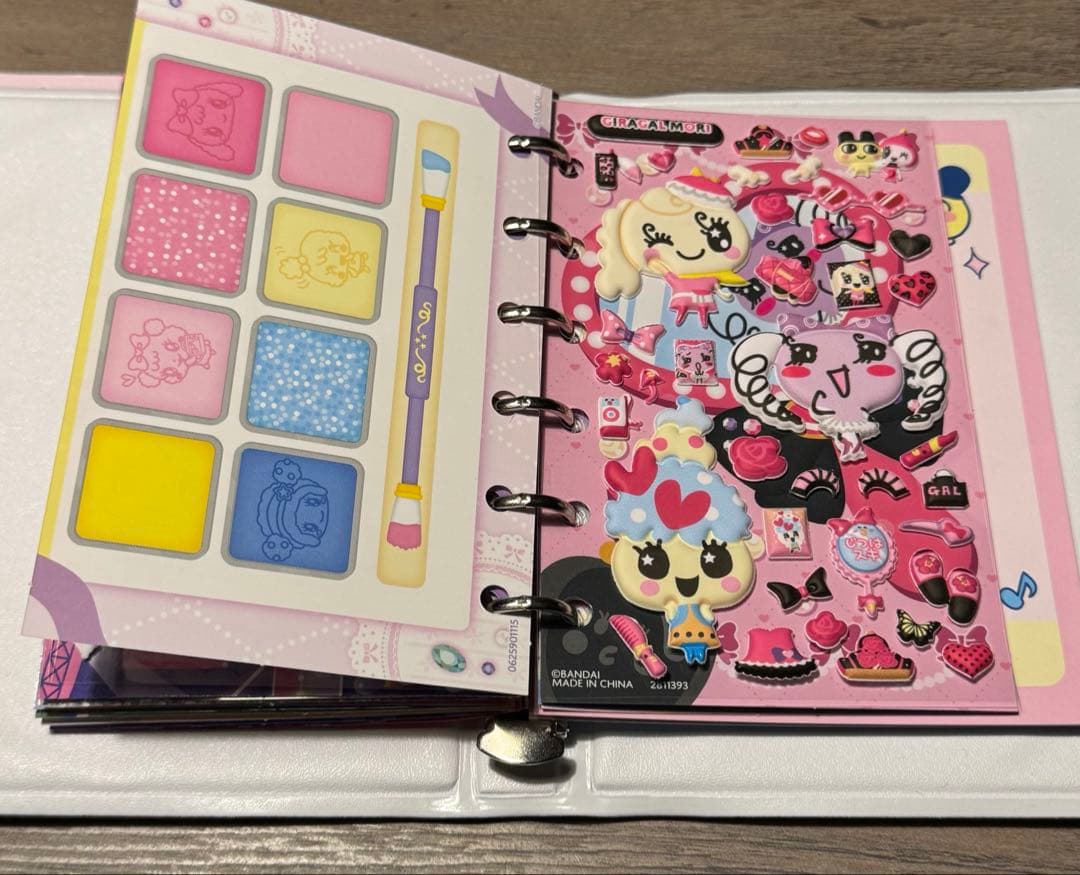 たまごっち　シールバインダー　たまもりしーる付き