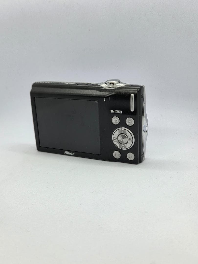 【ジャンク】ニコン Nikon COOLPIX S3000 シルバー
