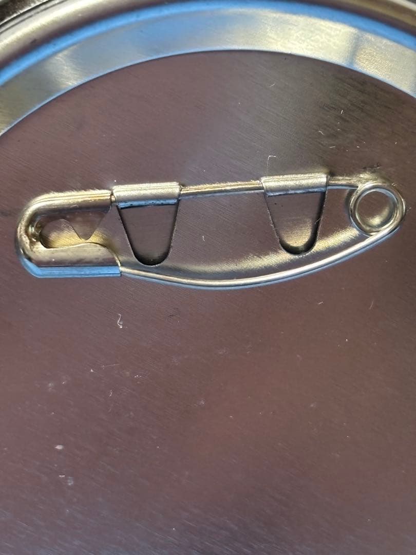 FF7 クラウド ディシディアFF USJ ユニバコラボ限定缶バッジ　カバー付き