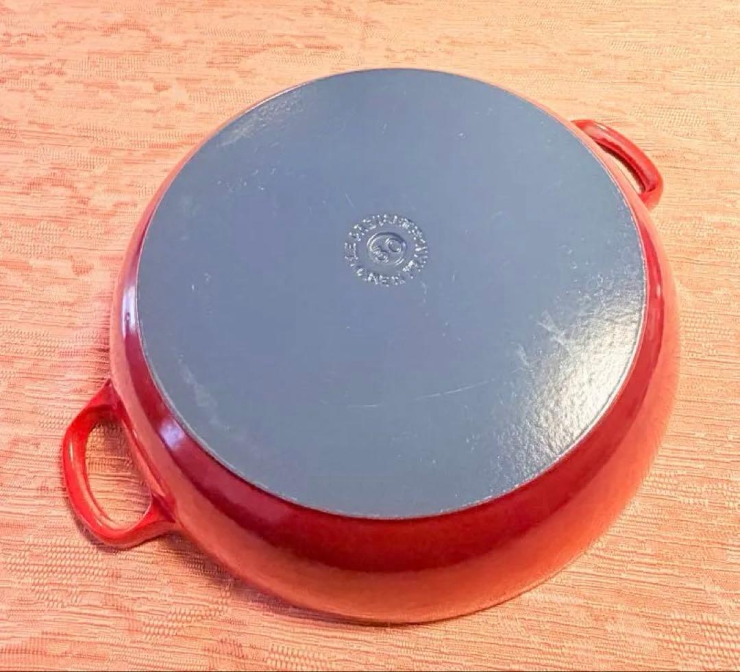 Le Creuset キャセロール　浅型両手鍋 チェリーレッド