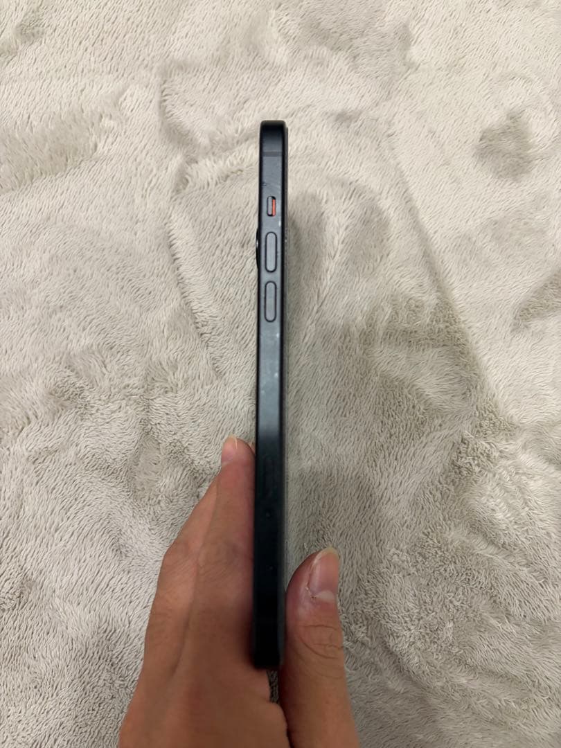 【美品】iPhone15 plus 128GB 未使用のケーブル、フィルム付き