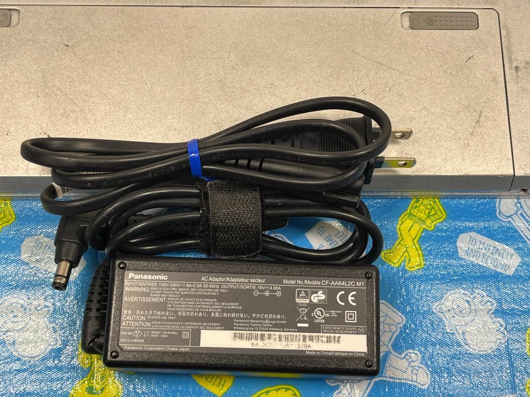 軽量・頑丈 レッツノート CF-QV8 パナソニック Office2024