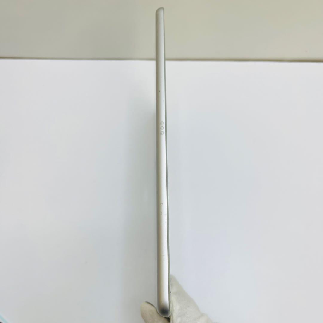iPad 第7世代 32GB Wi-Fi A2197 バッテリー96%