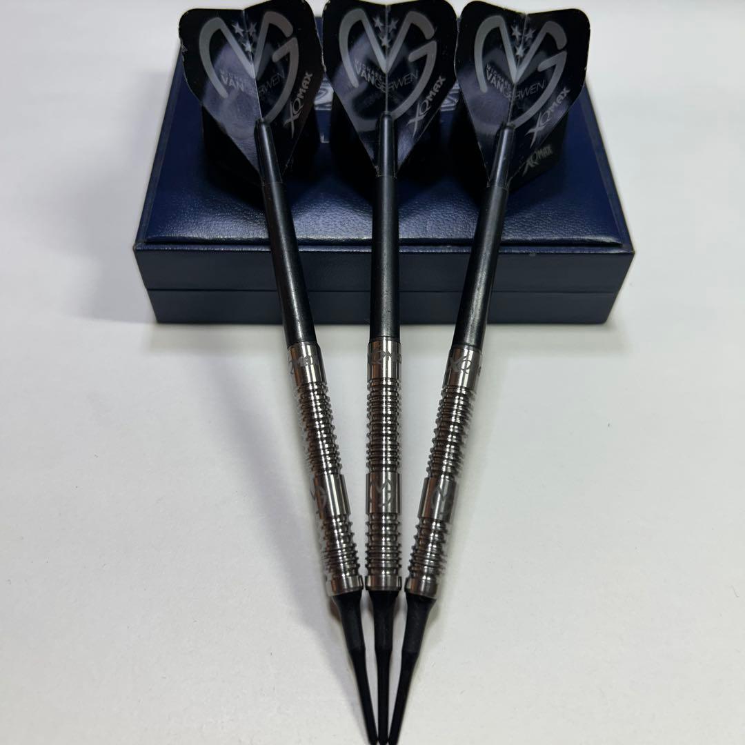 美品！XQ MAX DARTS MVG マイケル・ヴァン・ガーウェン選手モデル