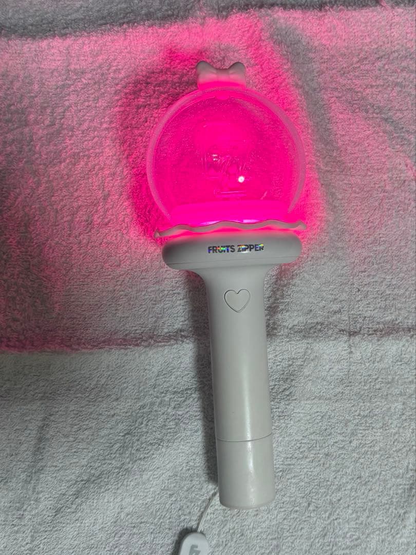 FRUITS ZIPPER OFFICIAL FAN LIGHT （ペンライト）