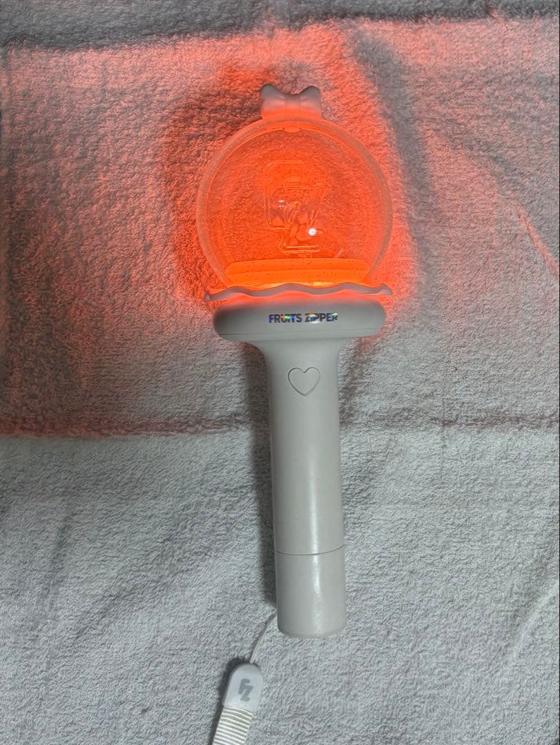 FRUITS ZIPPER OFFICIAL FAN LIGHT （ペンライト）