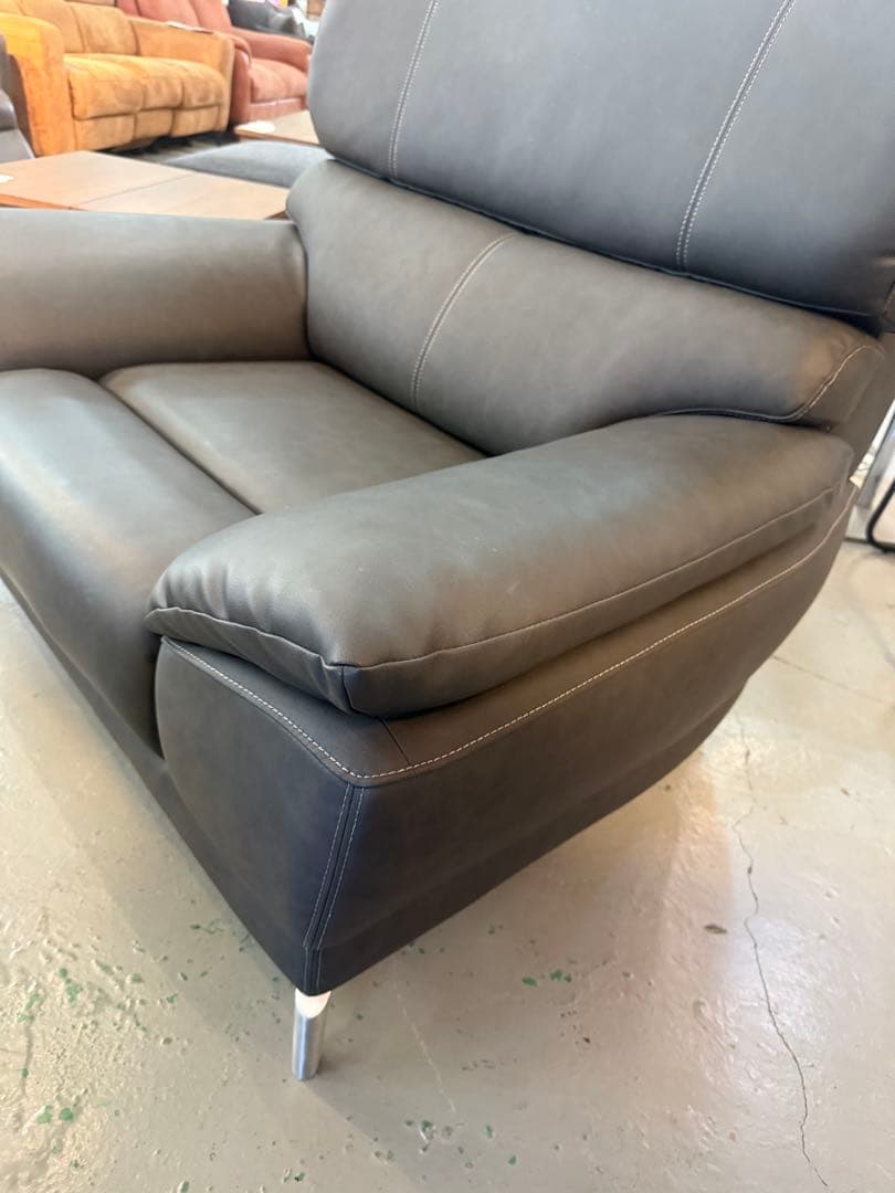 【東京都、埼玉県、群馬県限定/送料込み】東京インテリア　一人掛けソファセット