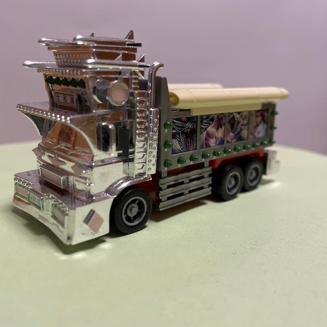 2322.デコトラミニカー