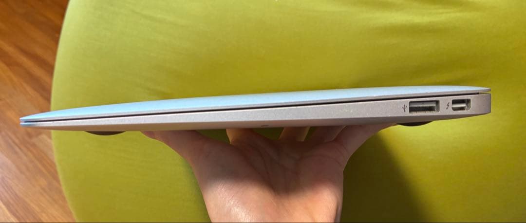MacBook Air 11インチ 2015 SSD128GB 4GB 充電器付