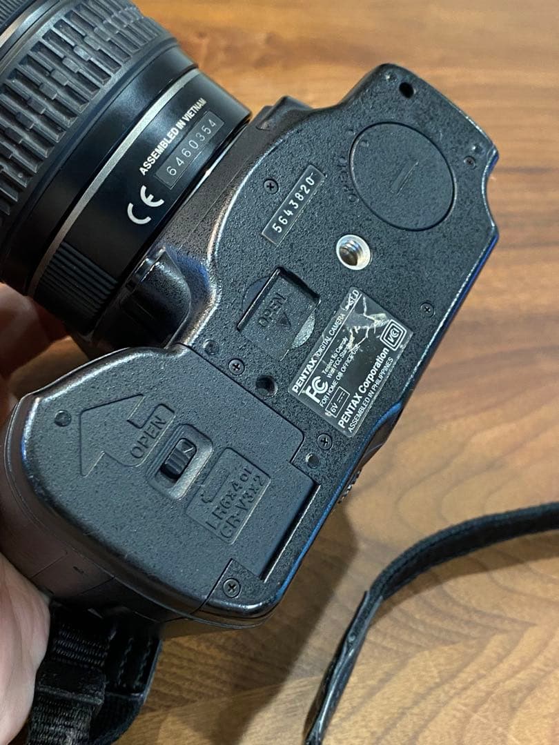 PENTAX ist D 初代　デジタル一眼　18-55オマケレンズ　※注