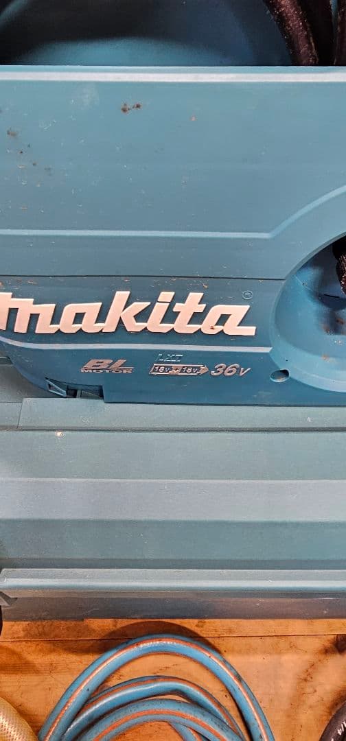マキタ充電式高圧洗浄機
