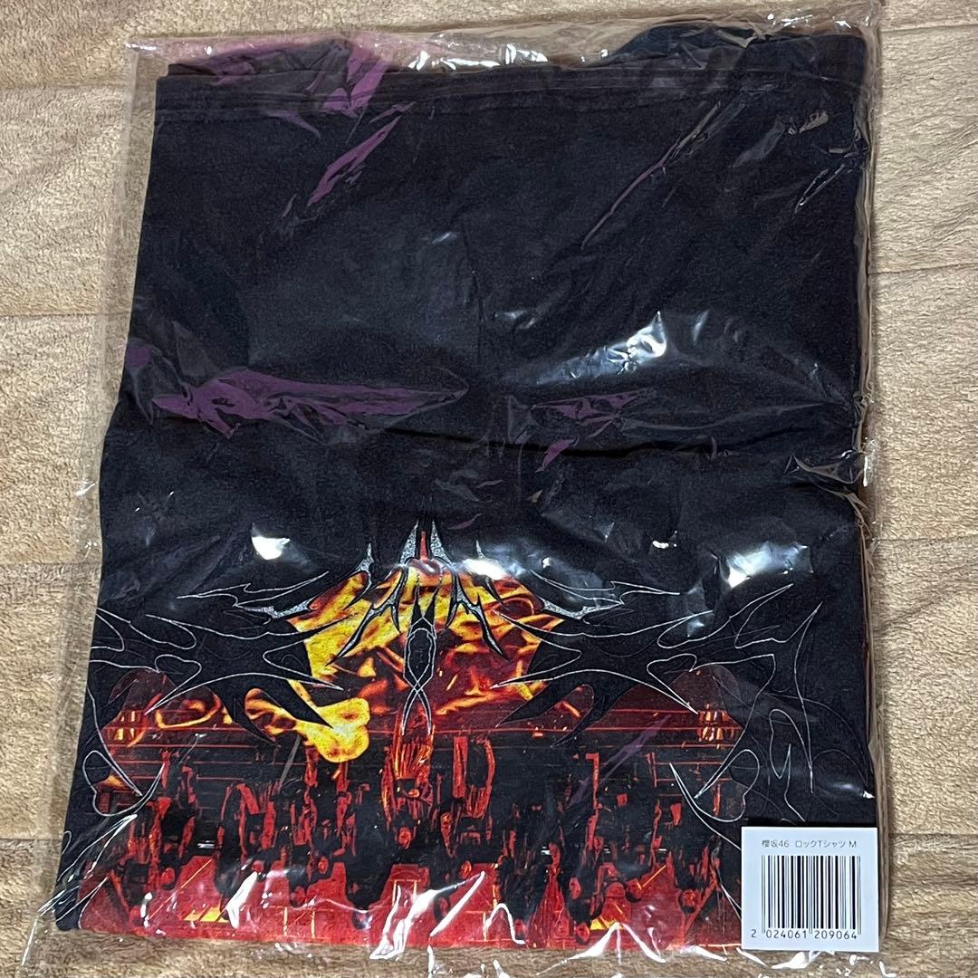 ■新品■櫻坂46 ロックTシャツ Mサイズ　5th TOUR 2025