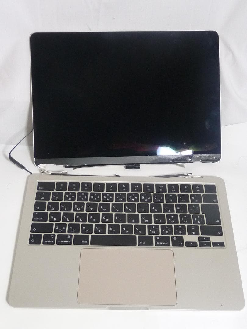 部品取り　Apple MacBook Air (M2,2022) A2681