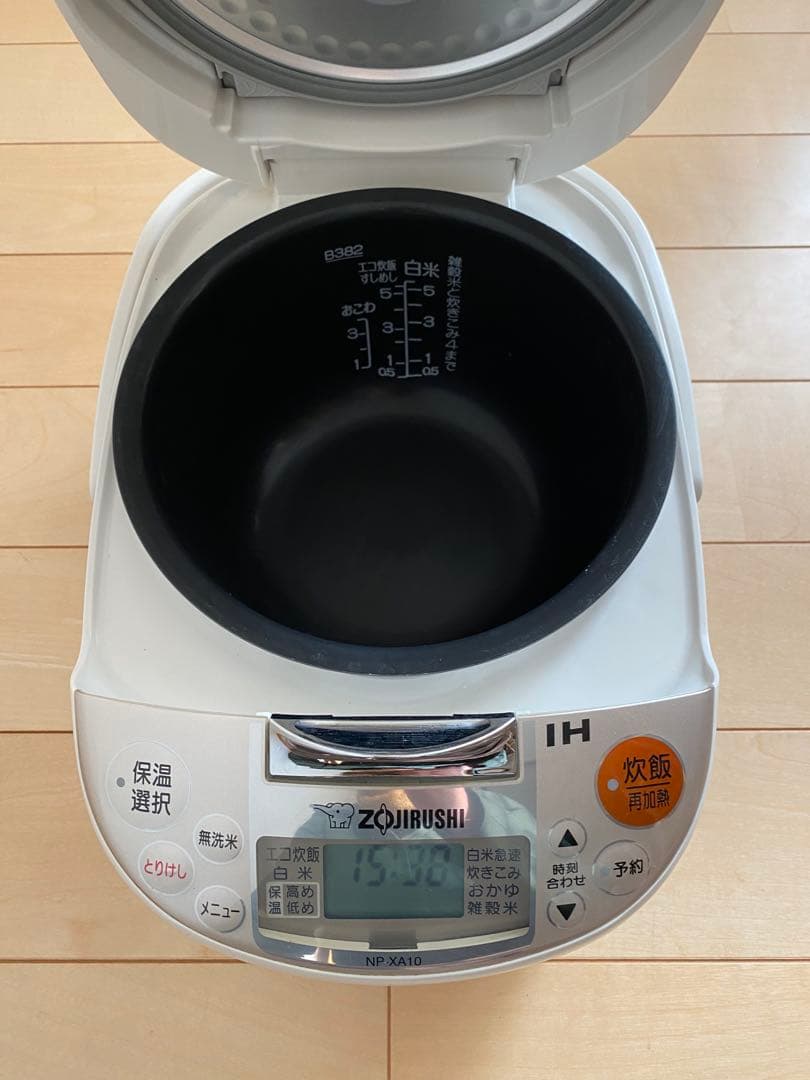 象印　黒まる圧釜　NP-XA10 IH炊飯器 2017年製　白