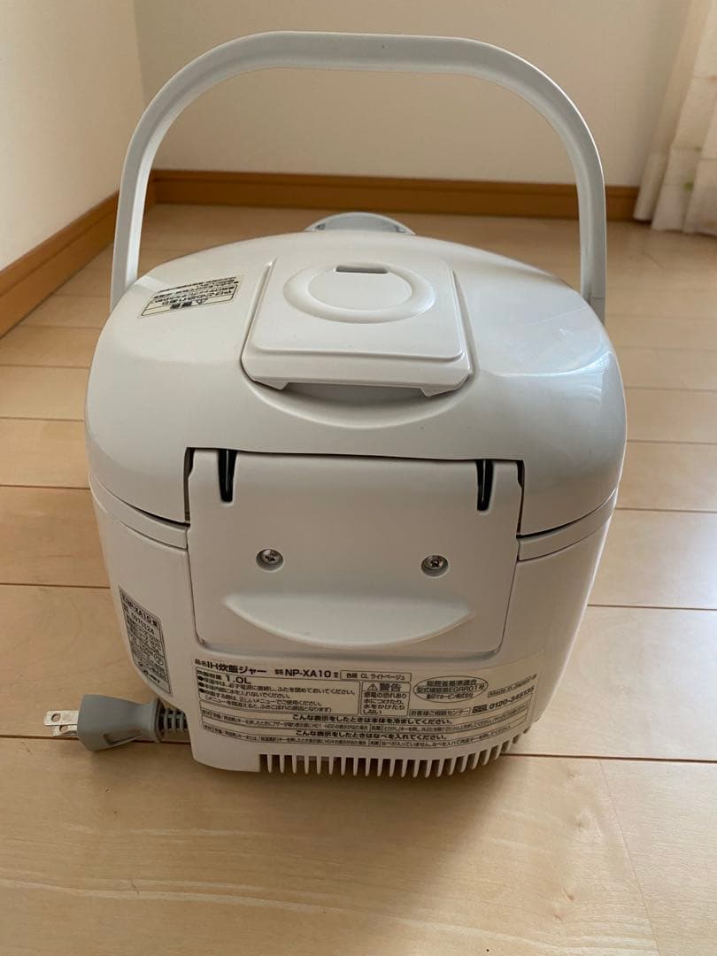 象印　黒まる圧釜　NP-XA10 IH炊飯器 2017年製　白