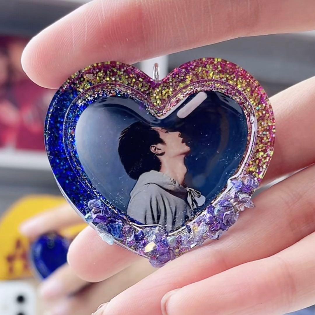 王一博 ゴージャスなキラキラ 星&ハート　レジンキーホルダー14点セット❣️確認用