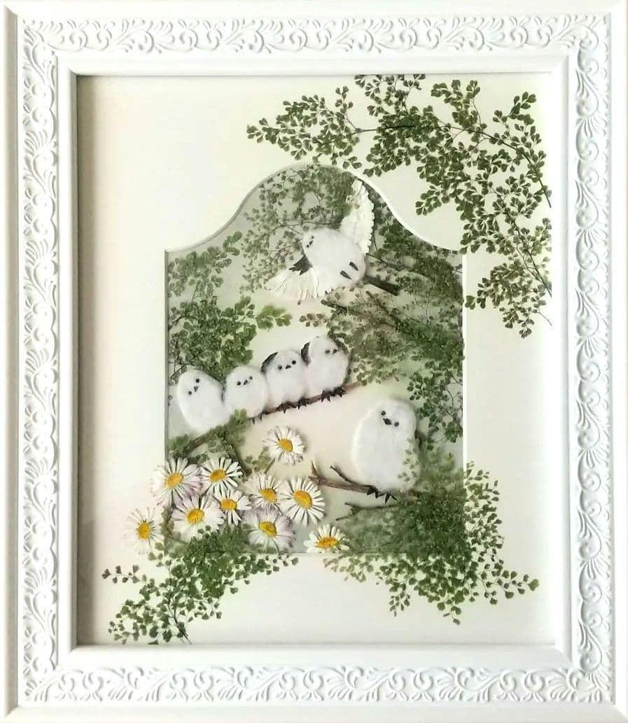 押し花アート〜シマちゃん〜押し花額　絵画　額装　アート　風景画　シマエナガ　花