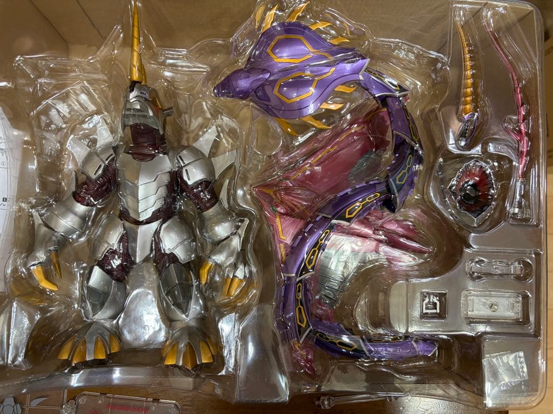 フィギュアーツ　ジェノサイダー