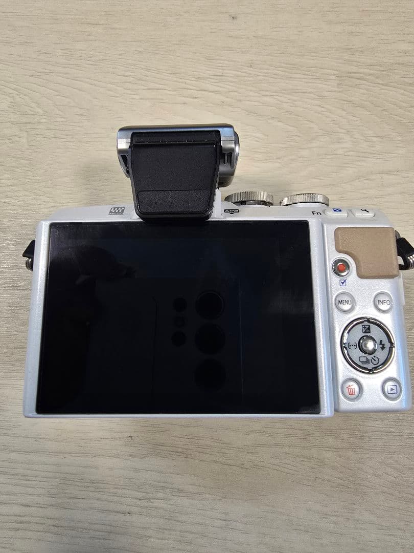 OLYMPUS PEN Lite E-PL7 3台　ジャンク