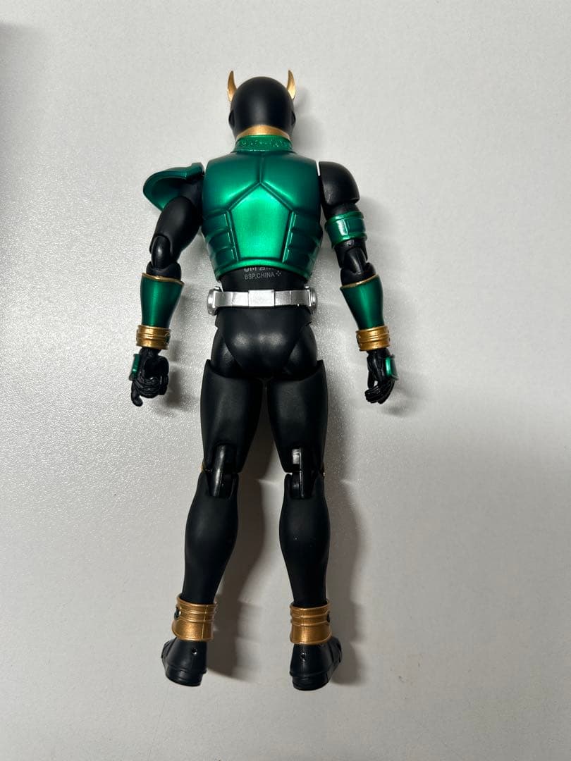 S.H.Figuarts真骨彫製法　仮面ライダークウガペガサスフォーム ほぼ新品