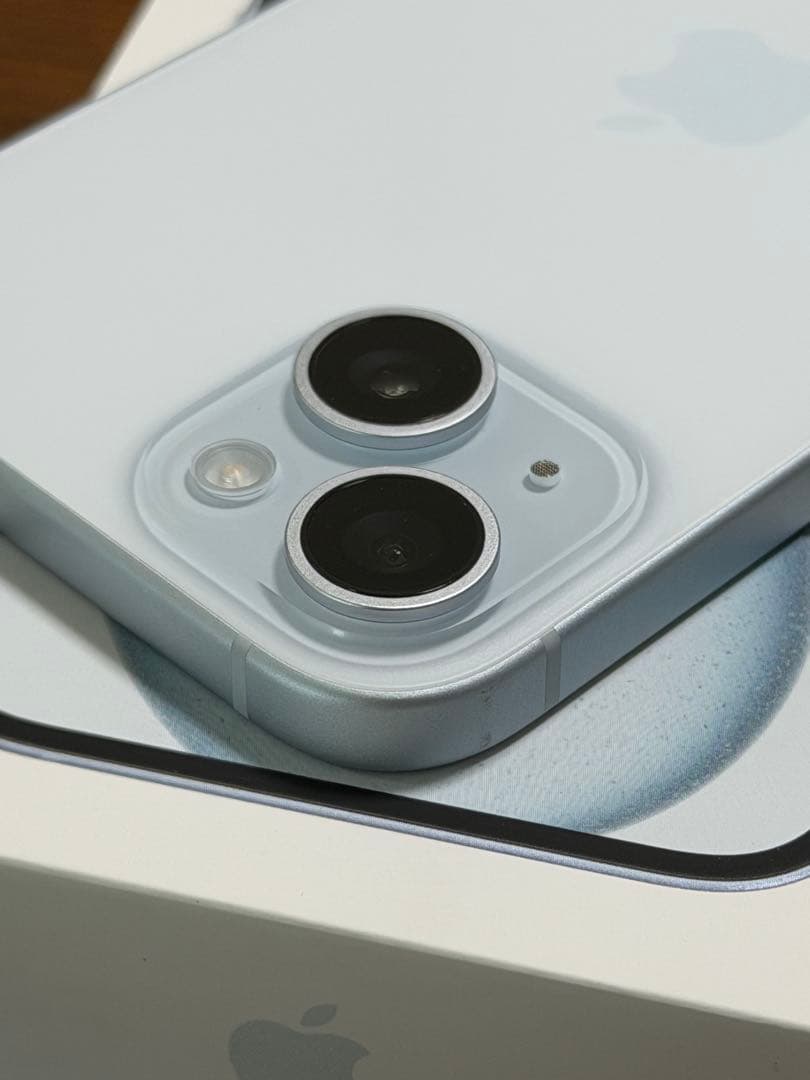【美品】iPhone 15 256GB ブルー SIMフリー【付属品完備】