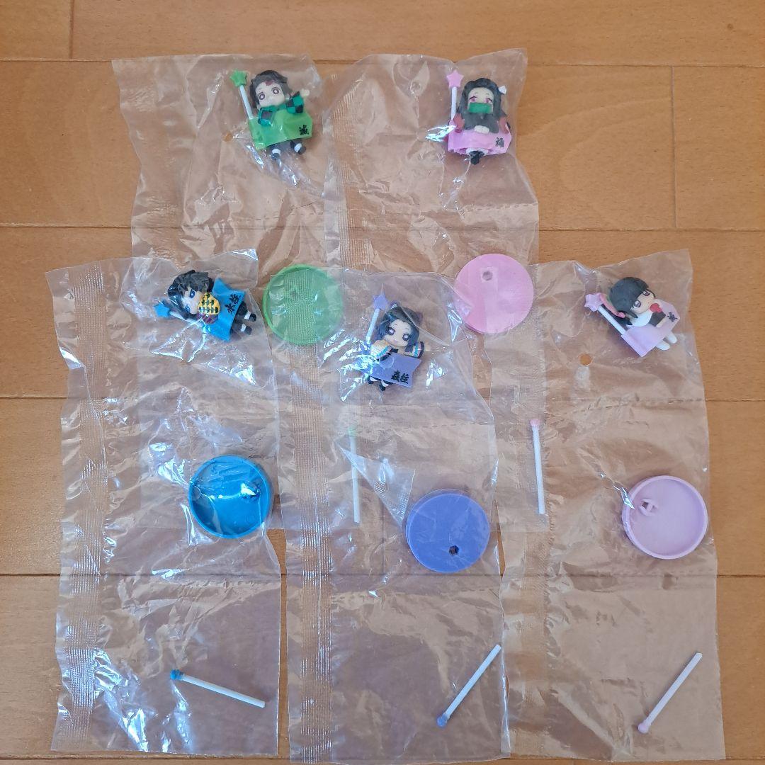 【鬼滅の刃】ガシャポン他　ミニフィギュア　143点まとめ売り