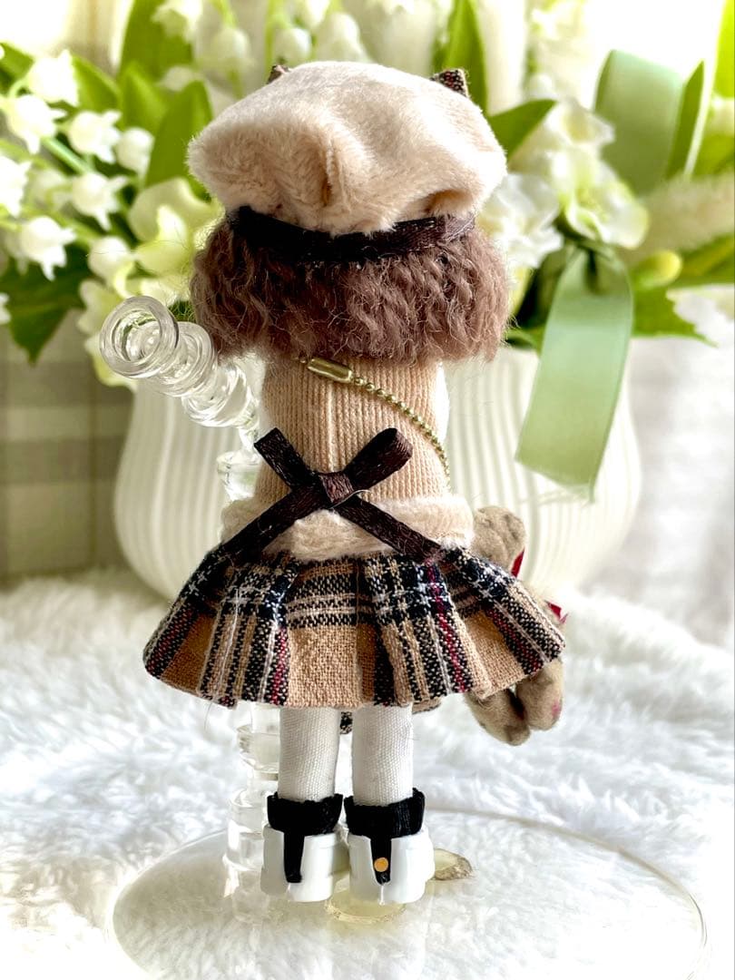 バレンタイン❤️ホワイトコーデ❤️ハンドメイド♡ドールチャーム