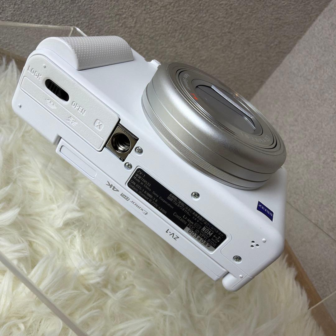 【極美品】SONY VLOGCAM ZV-1 シューティンググリップキット