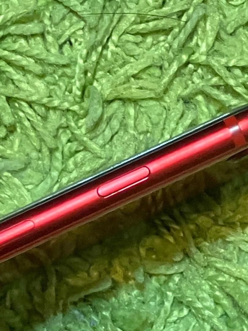 美品Apple iPhone SE (第2世代) PRODUCT(RED)
