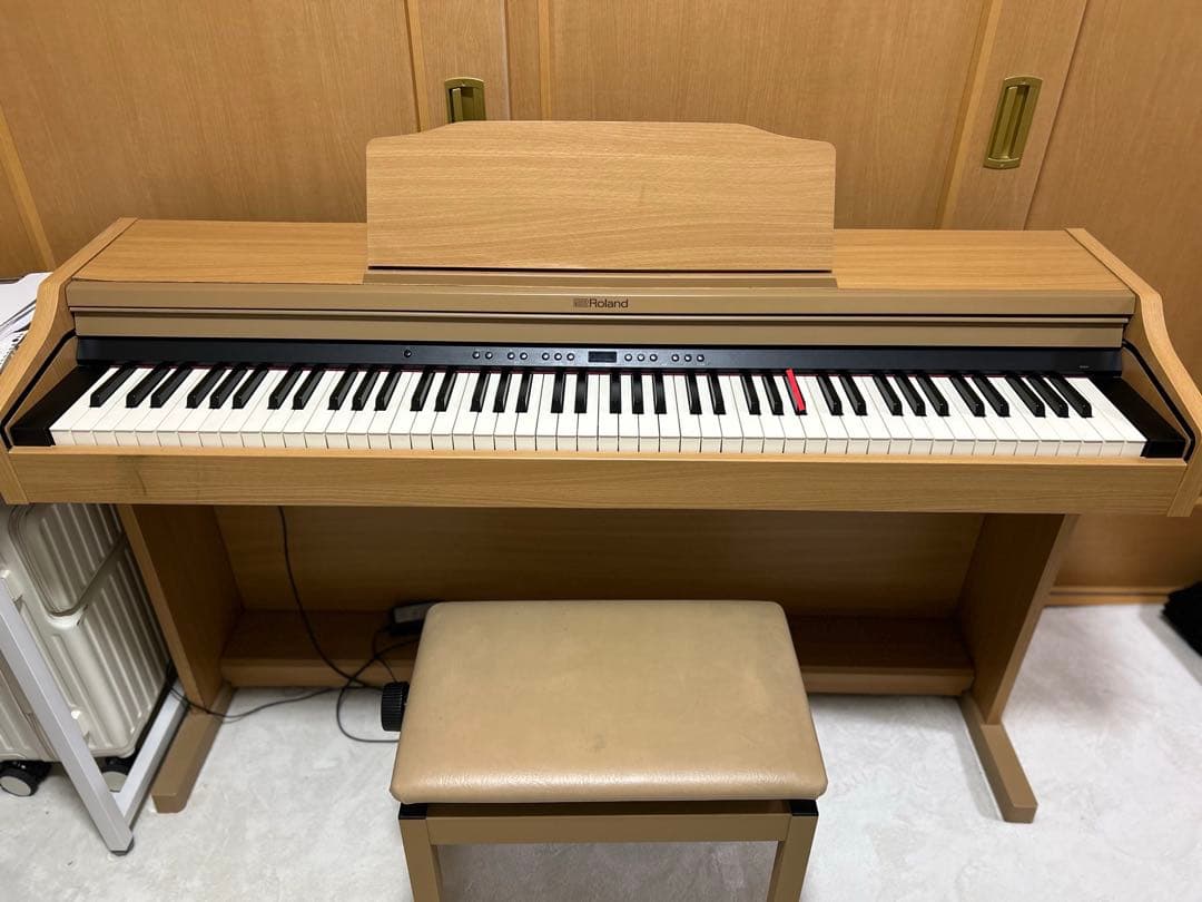 ☆Roland電子ピアノ RP-501R