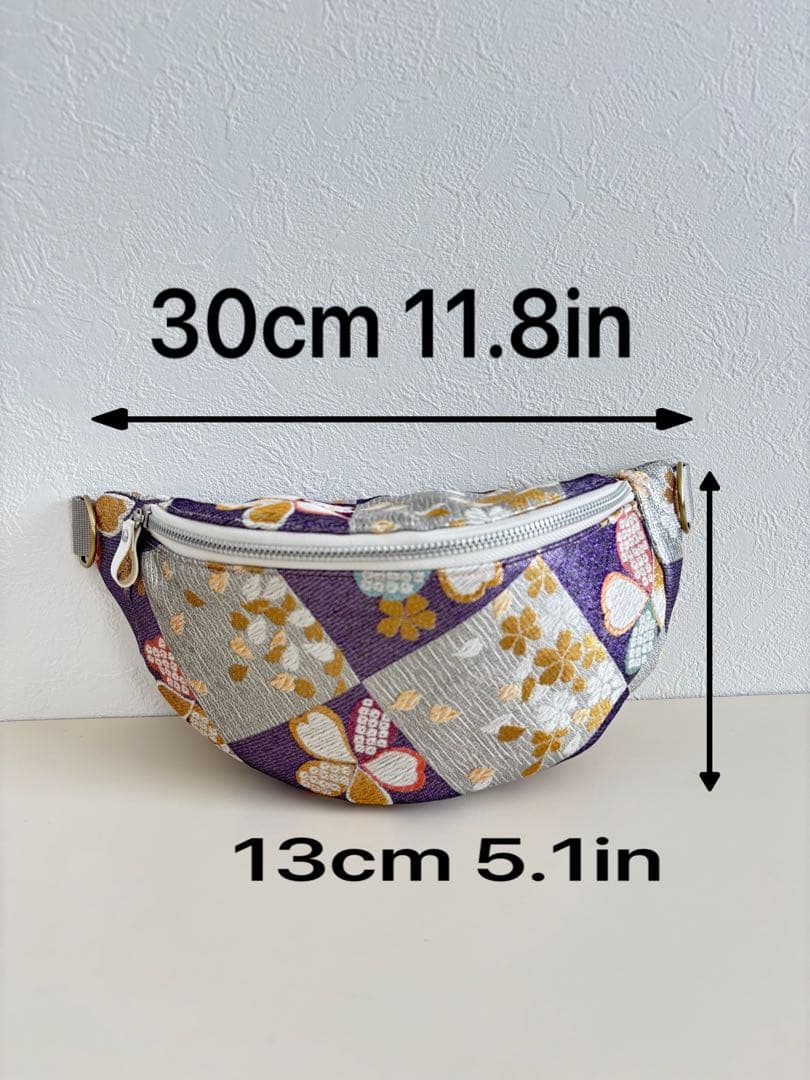 帯リメイク スリングバッグ　紫とシルバーの桜文様　和柄ボディバッグ