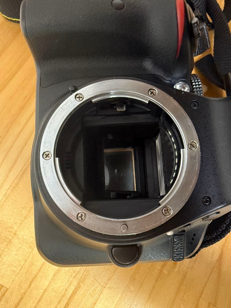美品 2416万画素 Nikon D3300 ボディ 460g 撮影数4496枚