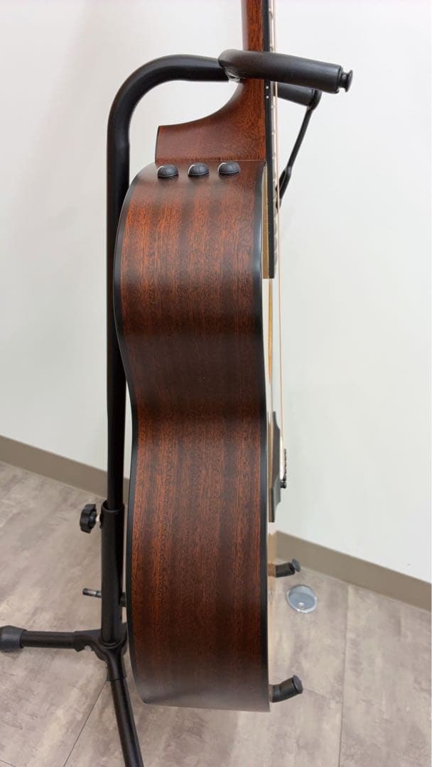Taylor314ce V-class 弦アース