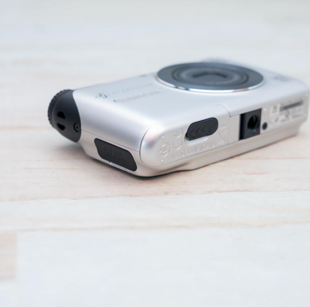 【極美品】Canon PowerShot A2200 シルバー PSA2200