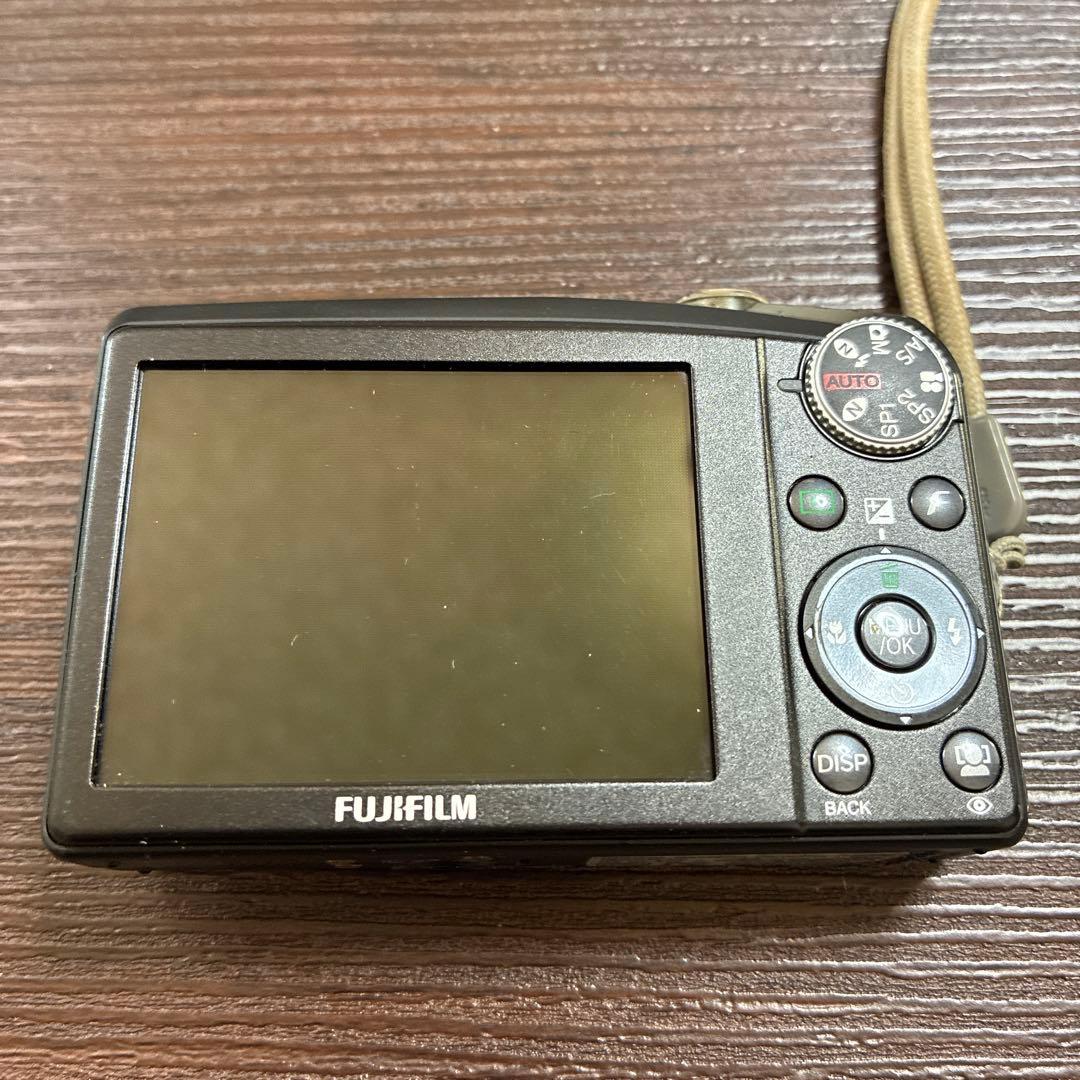 FUJIFILM FinePix F50fd ブラック　充電器付き