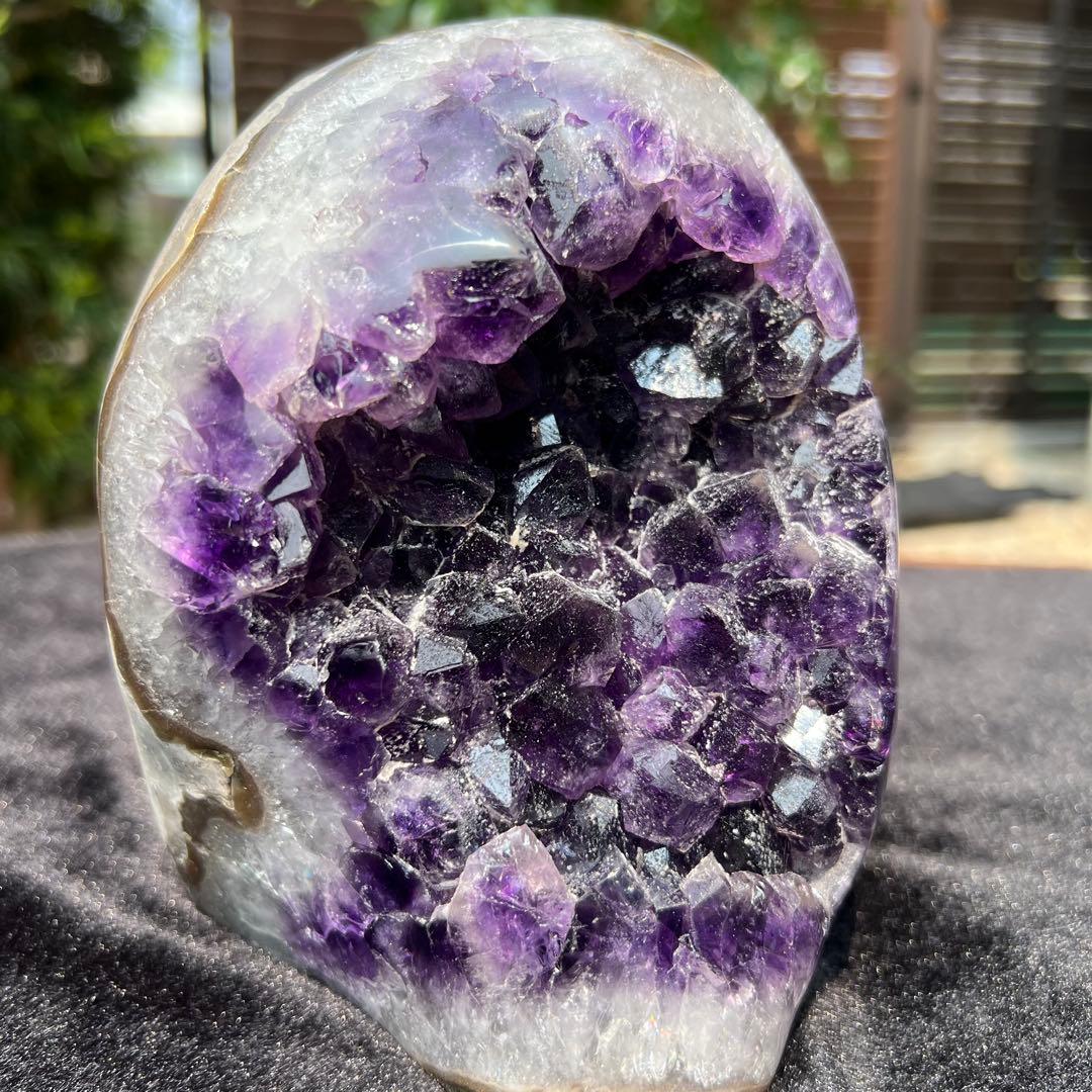 ✳️極品✨神々しい美濃紫の輝き✨最強浄化や魔除け✨特大 アメジストクラスター 原石