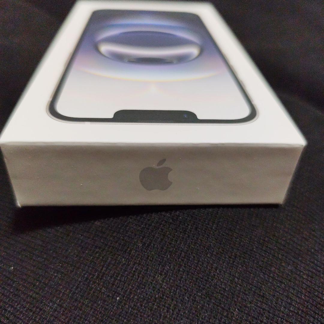 【未使用】iPhone16e 128GB ホワイト