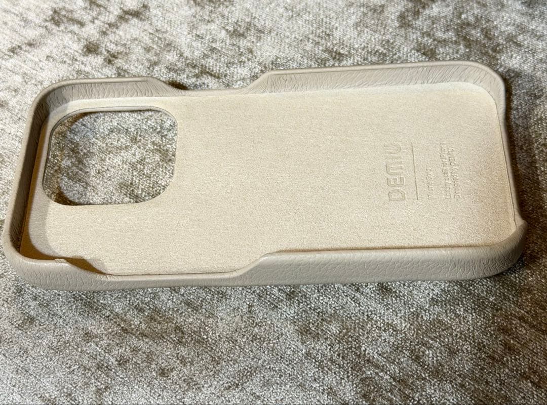 DEMIU ベージュレザー iPhone15Proケース
