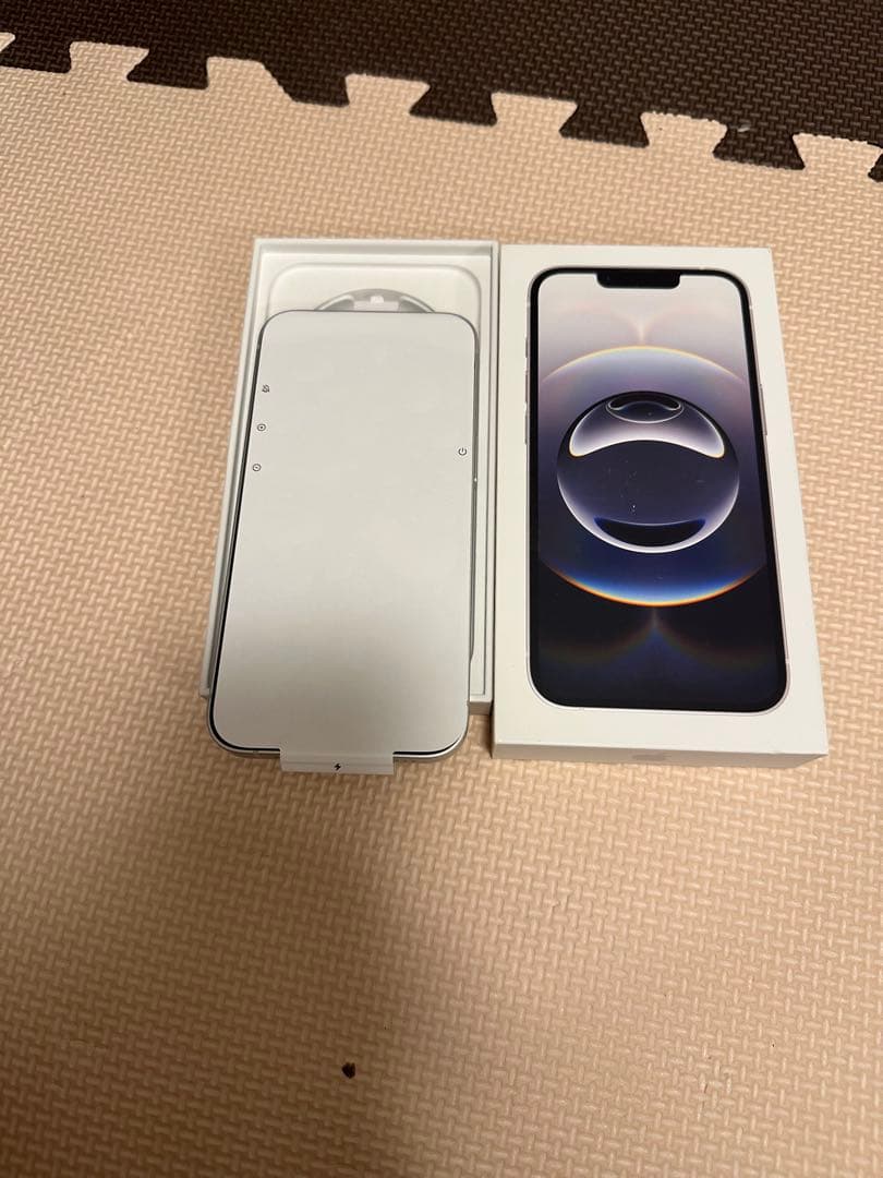Apple iPhone 16e ホワイト 未使用 SIMフリー