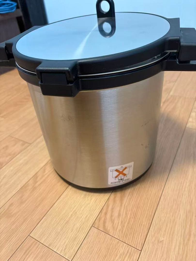 ＴＨＥＲＭＯＳ真空保温調理鍋　KPA-4500 未使用品