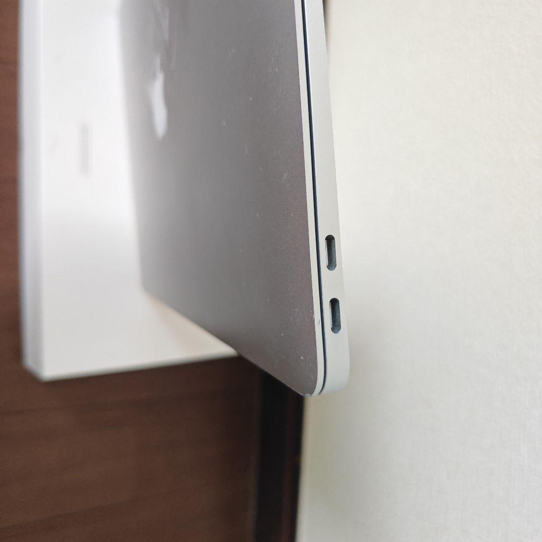 MacBook本体 MacBook Air M1 (2020) 8GB 965.5GB