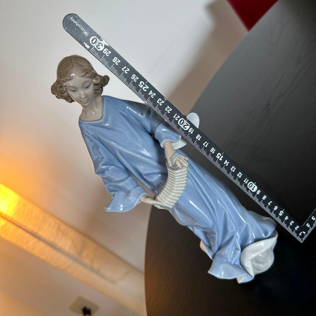 置物 Lladro Angel With Accordion