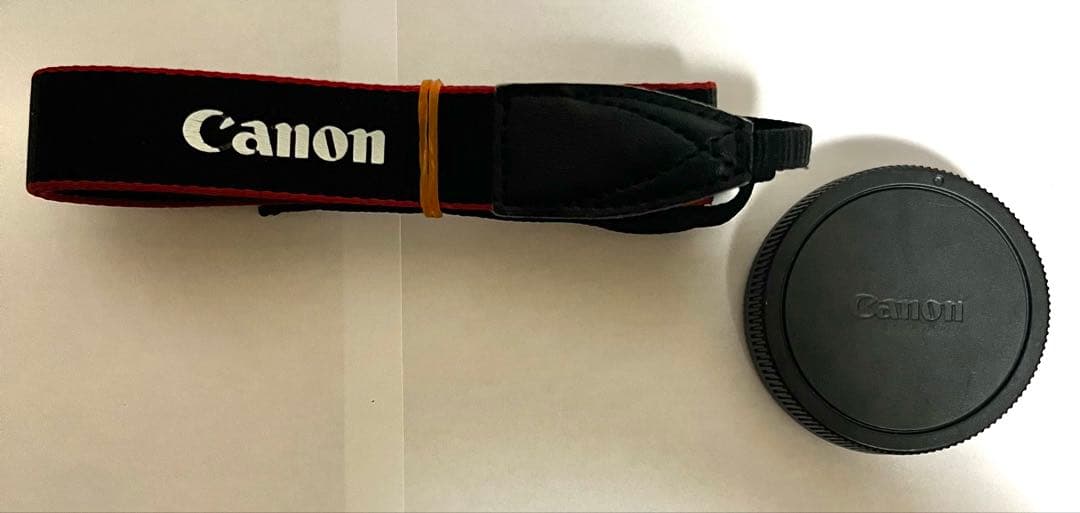 Canon EOS Kiss ミラーレス一眼 本体と付属品